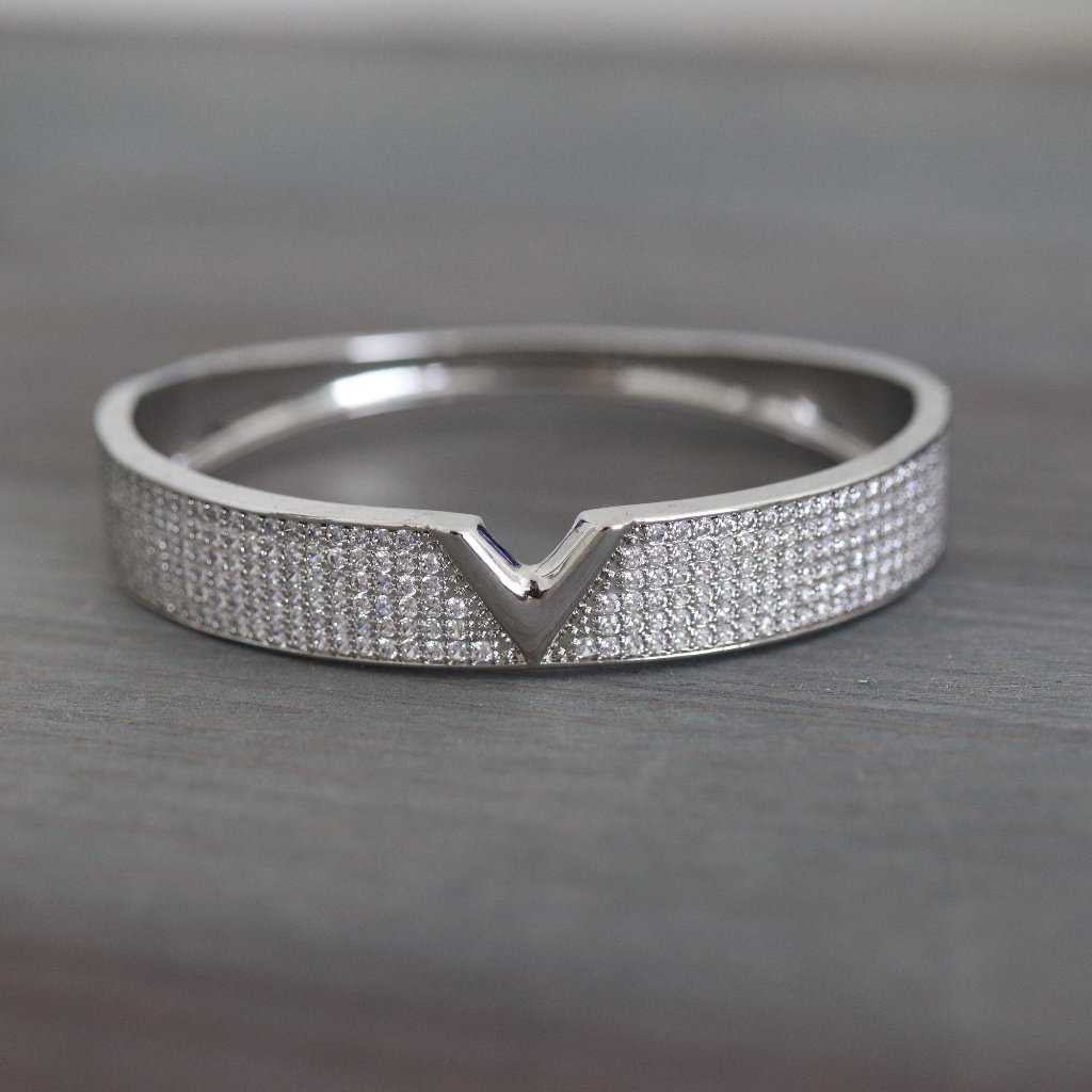 V Style With Cz Diamonds Pave Bangle Bracelet Silver
